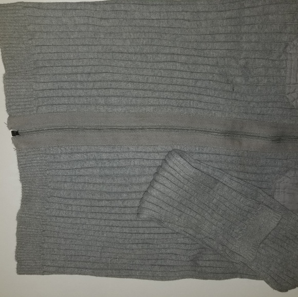 Sweater - Picture 3 of 3